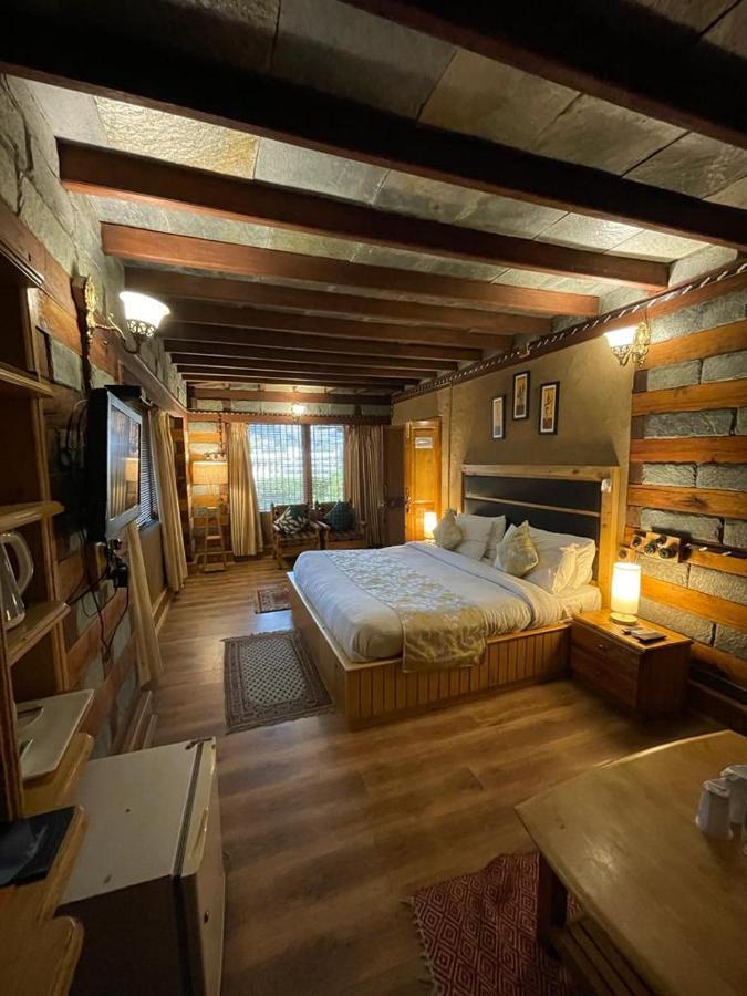 Shobla Kaathkuni Royale Hotell Kulu Exteriör bild