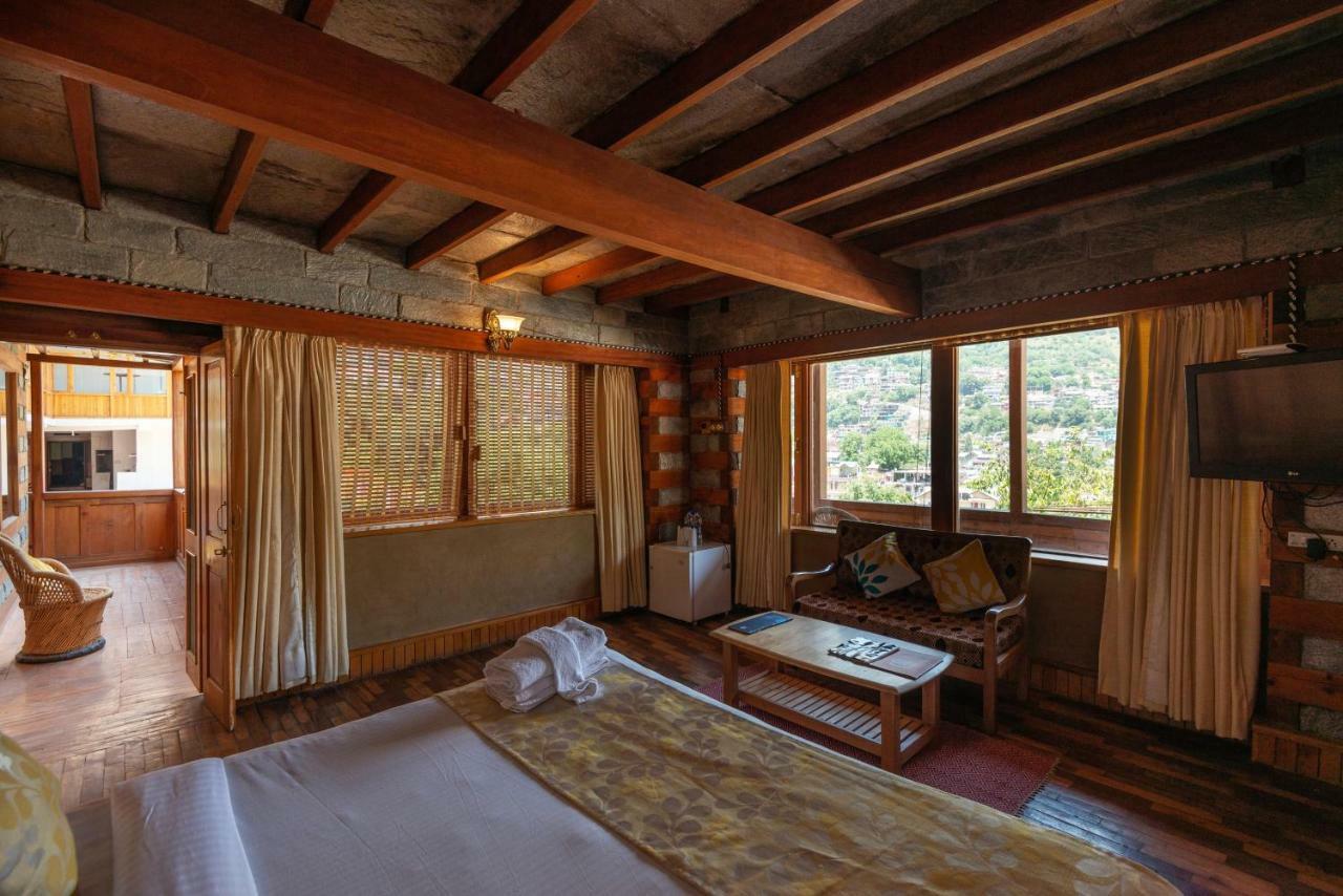 Shobla Kaathkuni Royale Hotell Kulu Exteriör bild