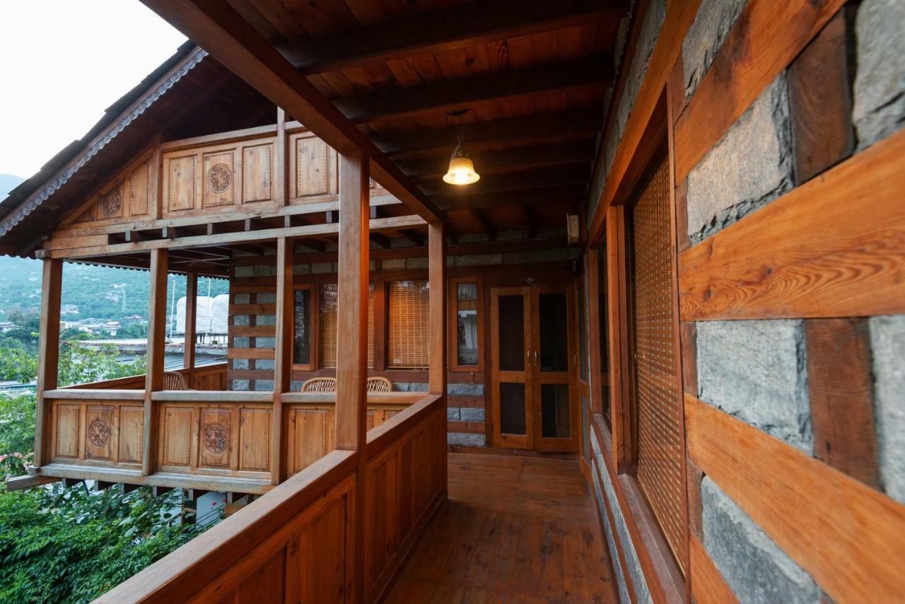 Shobla Kaathkuni Royale Hotell Kulu Exteriör bild