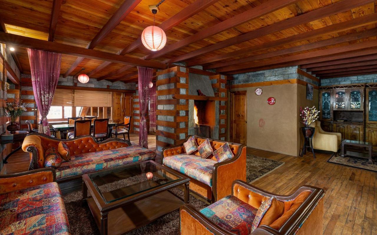 Shobla Kaathkuni Royale Hotell Kulu Exteriör bild