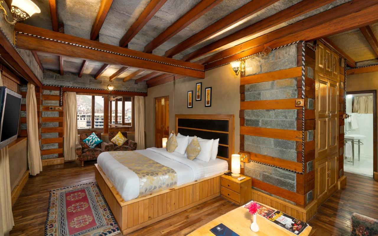 Shobla Kaathkuni Royale Hotell Kulu Exteriör bild